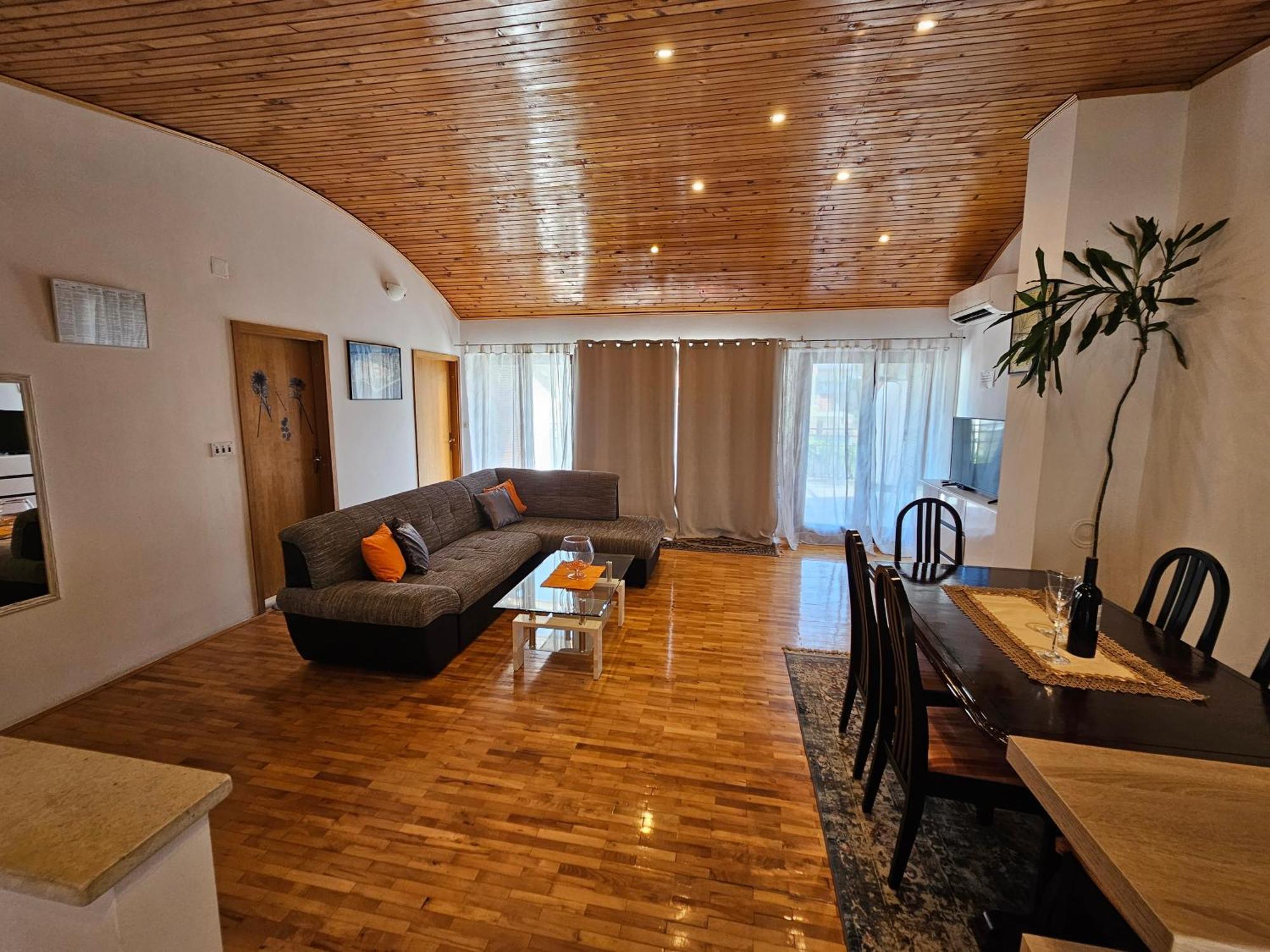 Apartment Slavka Трогір Екстер'єр фото